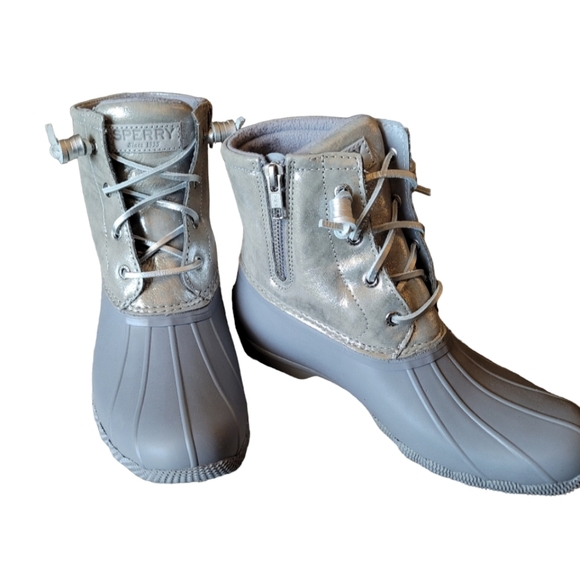 Sperry Salt Water Silver Shimmer Rain Boots Booties Size 7.5 NEW